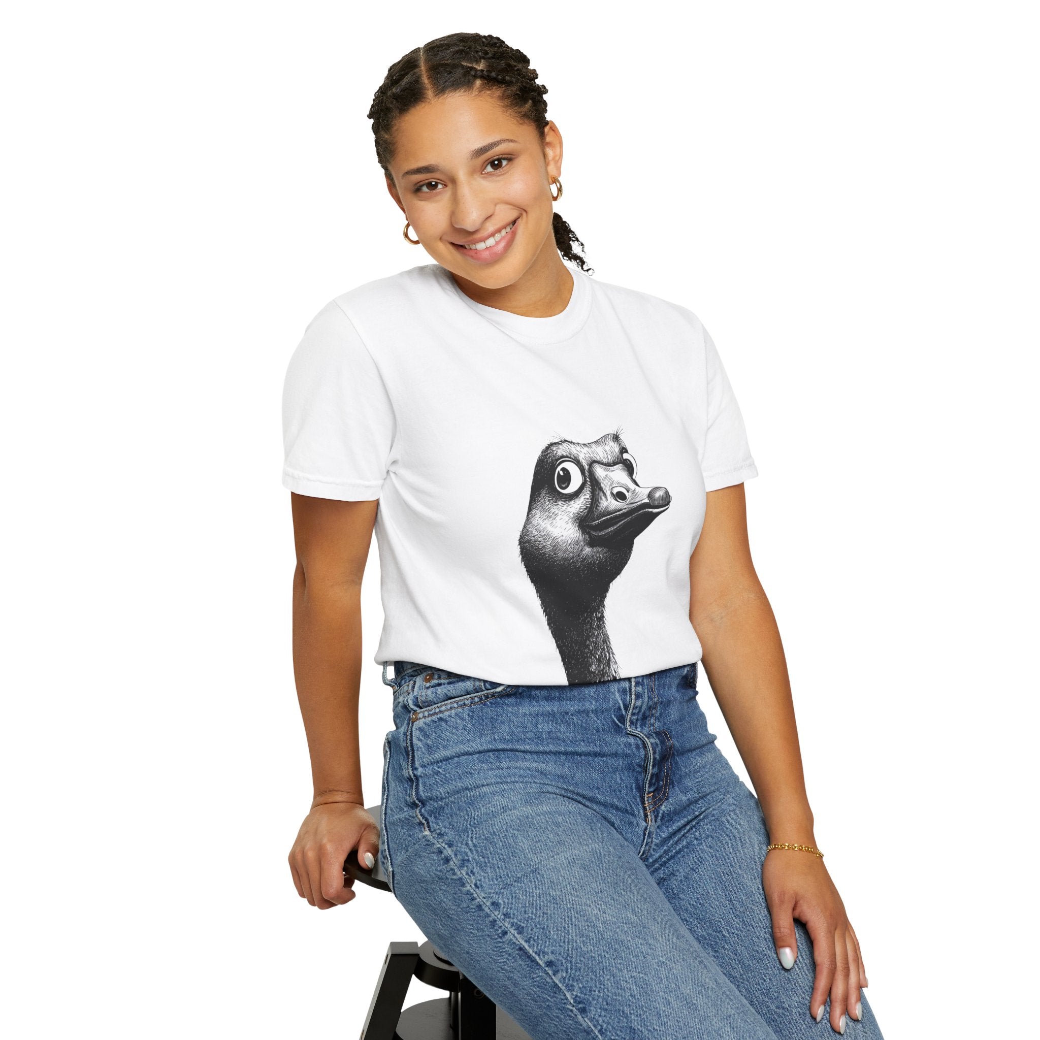 Goose Head Graphic T-Shirt — Quirky Animal Portrait Tee